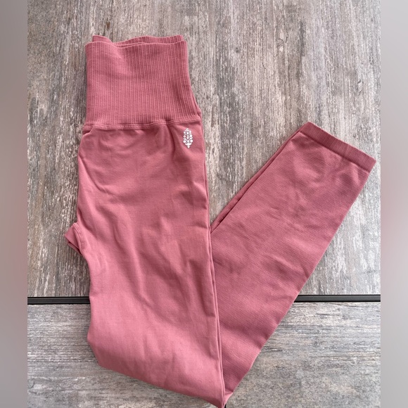 Free People mauve dusty rose karma leggings size medium large M/L NWOT - Picture 14 of 15